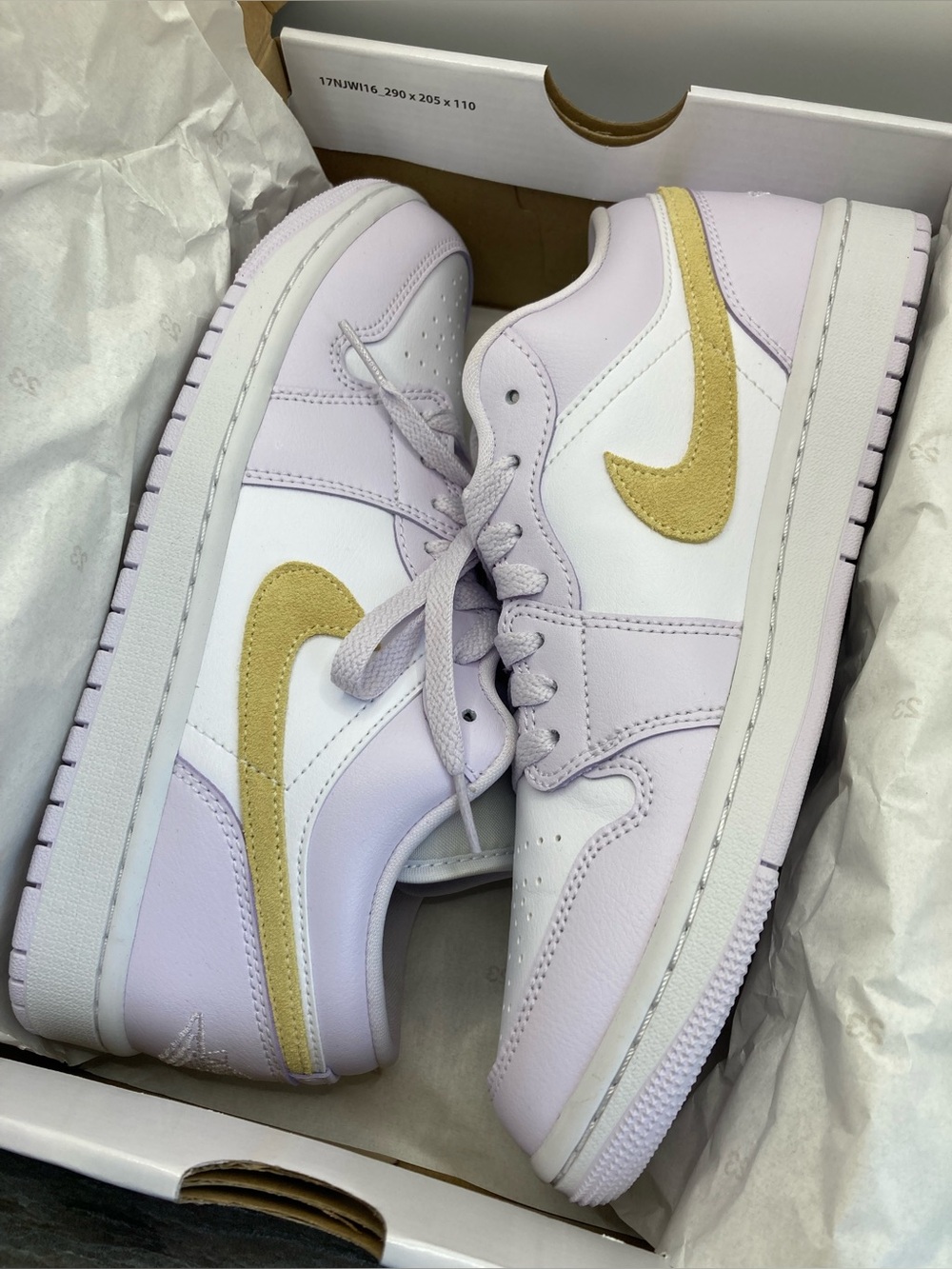Nike Air Jordan 1 Low Barely Grape W9.5 (NIB)